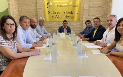 FIRMA CONVENIO PLAN DE COMARCALIZACIÓN DE LA ACCIÓN DEPORTIVA Y CULTURAL 2025 DE LAS COMARCAS DE JAÉN